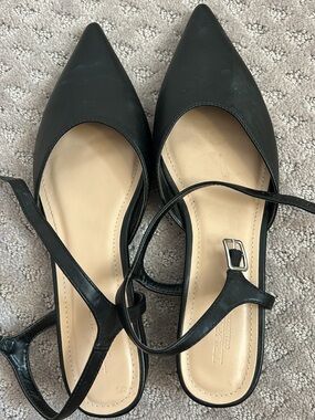 Black Pointed Slingback Flats - Women's Casual Loafers
